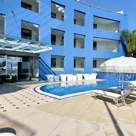 Damavi Hotel 3*