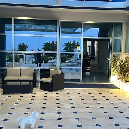 Hotel Damavi 3*